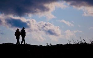 topics_health-disease_couple-walking.jpg